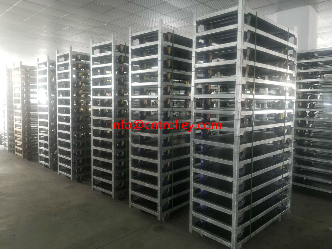 Chariot à fleurs danois galvanisé à chaud offrant une finition en bois naturel et une capacité de chargement de 40 kg par étagère pour la manutention commerciale des fleurs